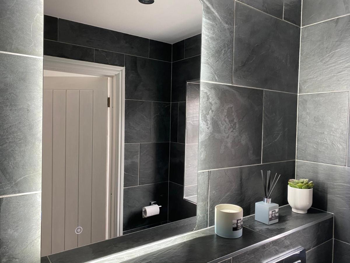 No40Barmouth-Modern,Spacious&Hot Tub Экстерьер фото