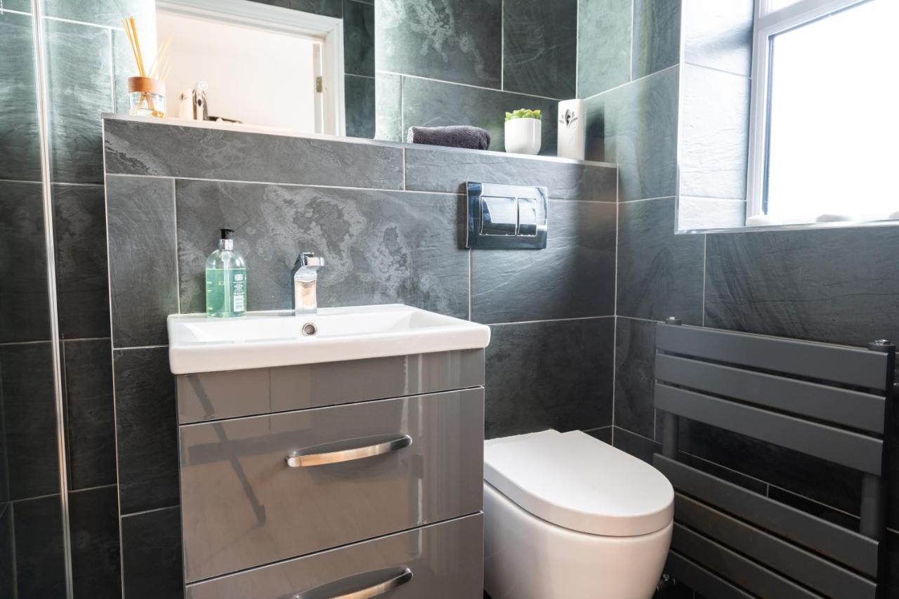 No40Barmouth-Modern,Spacious&Hot Tub Экстерьер фото
